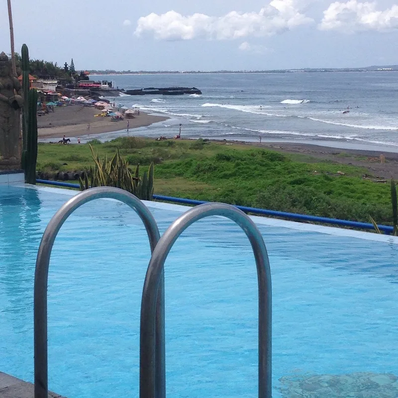 PNB Beach Resort (Pondok Nyoman Bagus Guest House) — ภาพห้องพักและบรรยากาศ