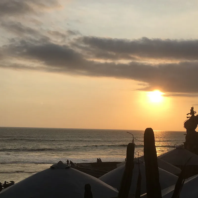 PNB Beach Resort (Pondok Nyoman Bagus Guest House) — ภาพห้องพักและบรรยากาศ