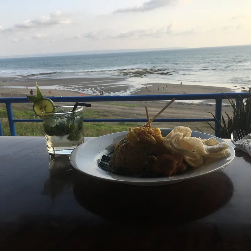 PNB Beach Resort (Pondok Nyoman Bagus Guest House) — ภาพห้องพักและบรรยากาศ