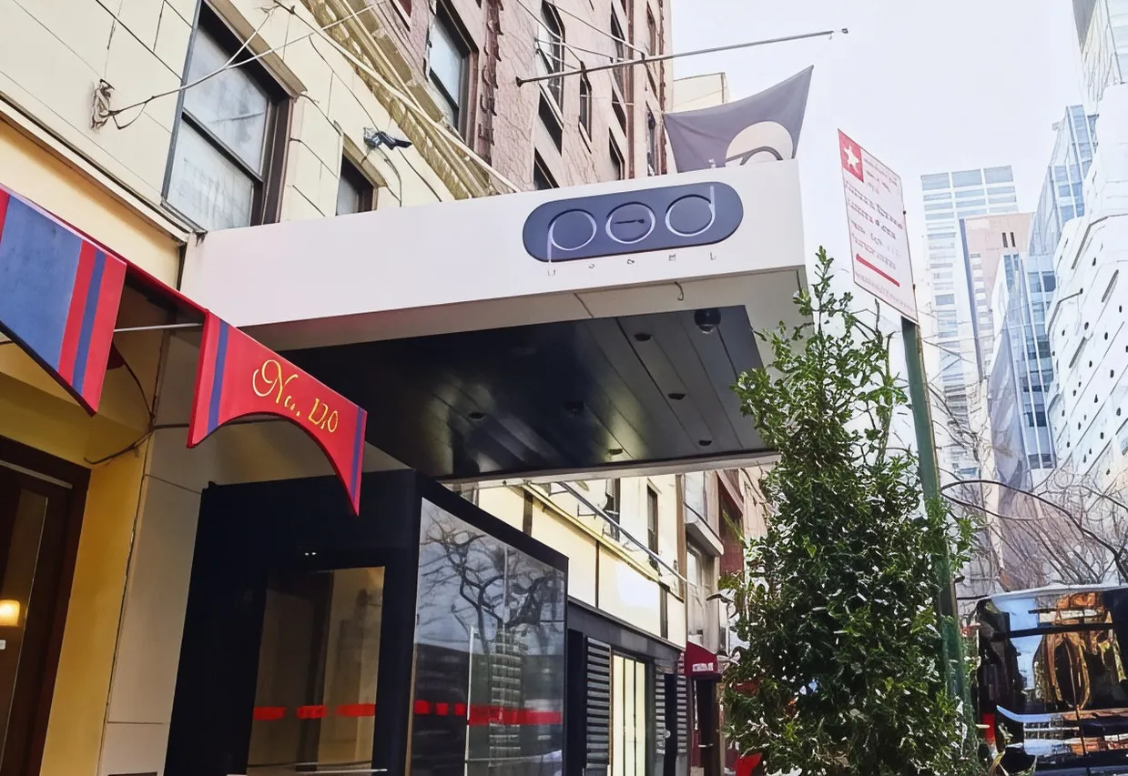 Pod 51 Hotel — rooms and atmosphere