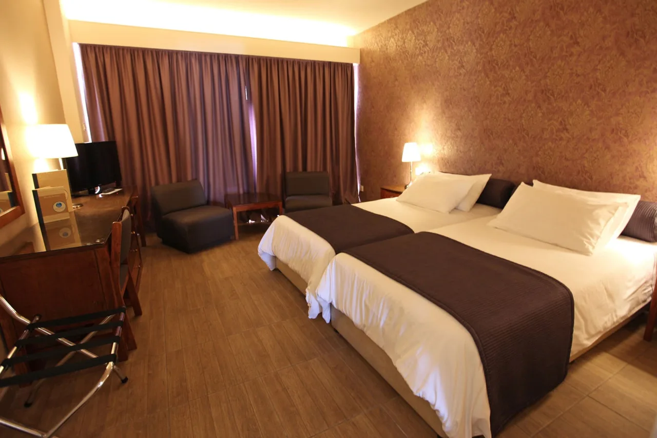 Poseidonia Beach Hotel — ภาพห้องพักและบรรยากาศ