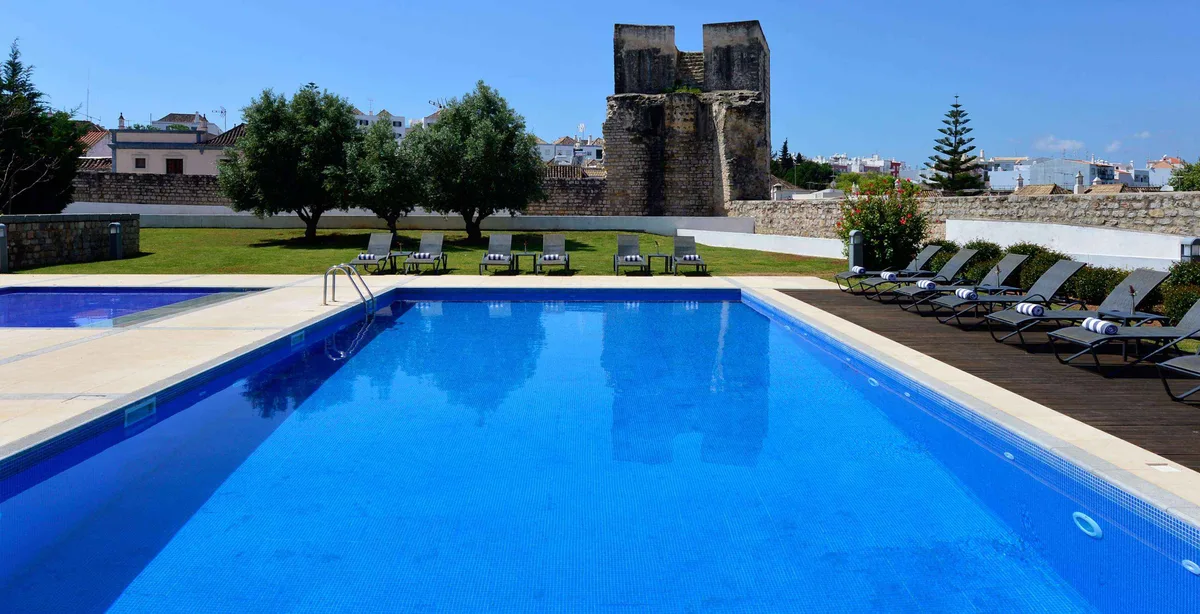 Pousada Convento de Tavira — ภาพห้องพักและบรรยากาศ