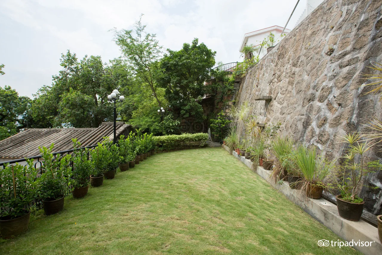 Pousada de São Tiago — rooms and atmosphere