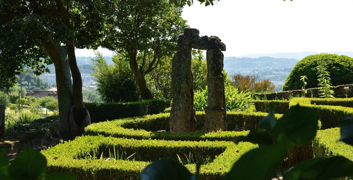 Pousada Mosteiro de Guimarães — ภาพห้องพักและบรรยากาศ