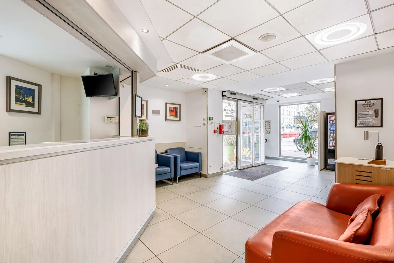 Première Classe Lyon Centre Gare Part Dieu — rooms and atmosphere