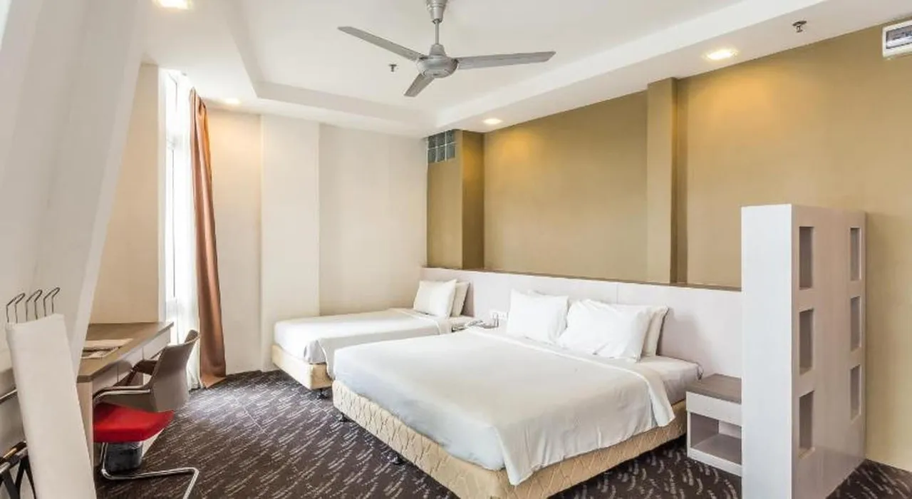 Prescott Hotel Kuala Lumpur - Sentral — rooms and atmosphere
