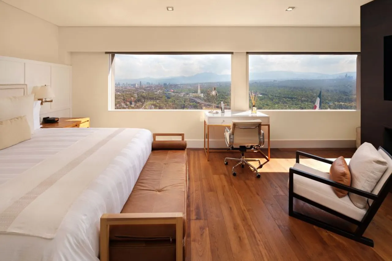 Presidente InterContinental Mexico City — rooms and atmosphere