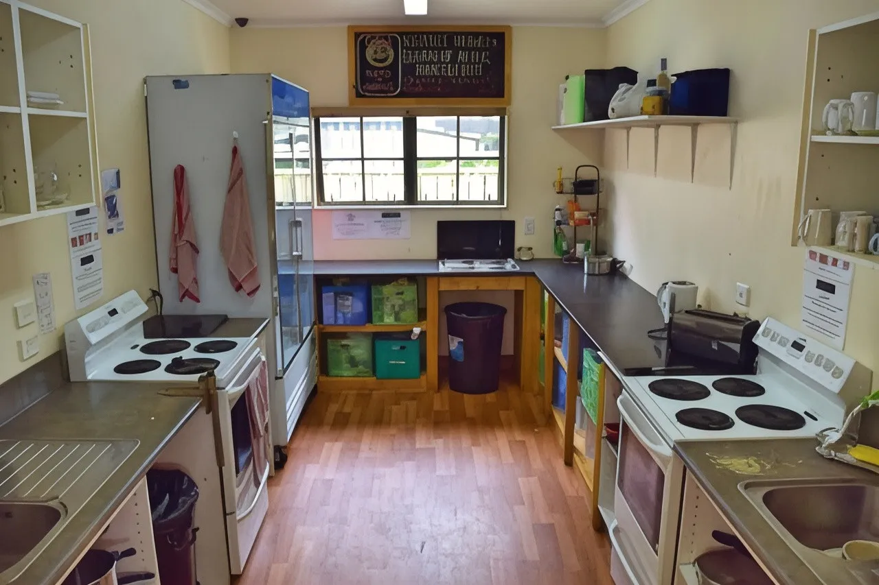The Prince Albert Backpackers & Bar — rooms and atmosphere