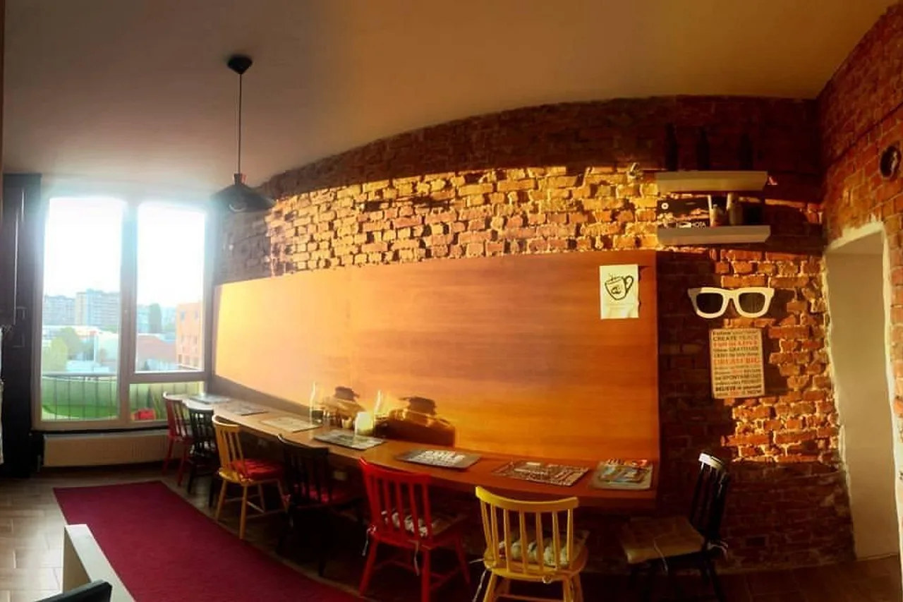 Prishtina Center Hostel &amp; Apartments — rooms and atmosphere
