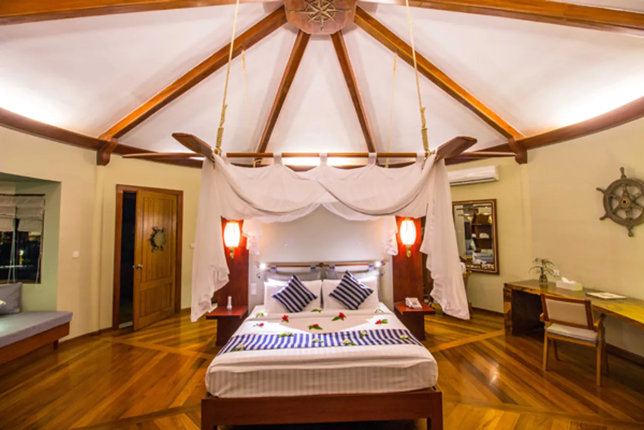 Pristine Mermaid Resort — rooms and atmosphere