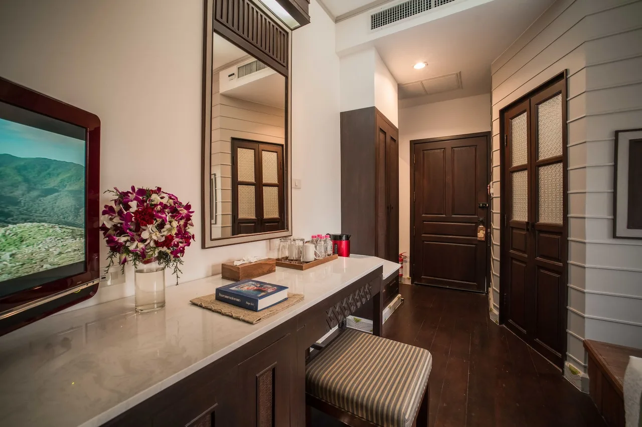 Pukha Nanfa Hotel — rooms and atmosphere