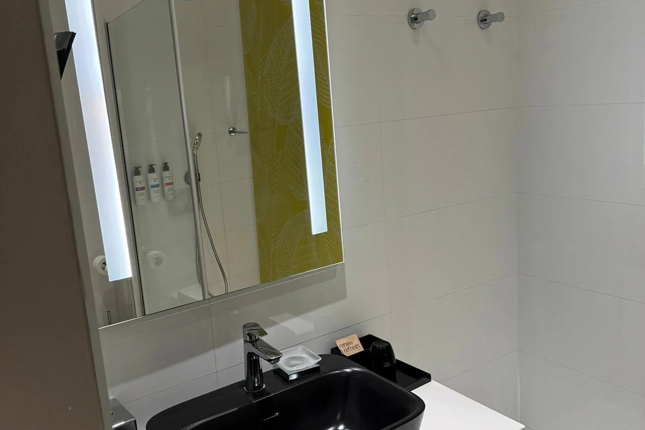 Pullman Abidjan — rooms and atmosphere