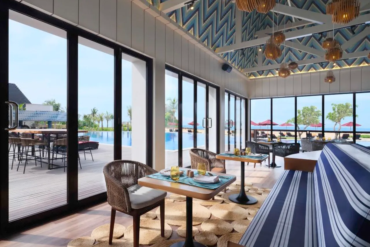 Pullman Lombok Merujani Mandalika Beach Resort — rooms and atmosphere