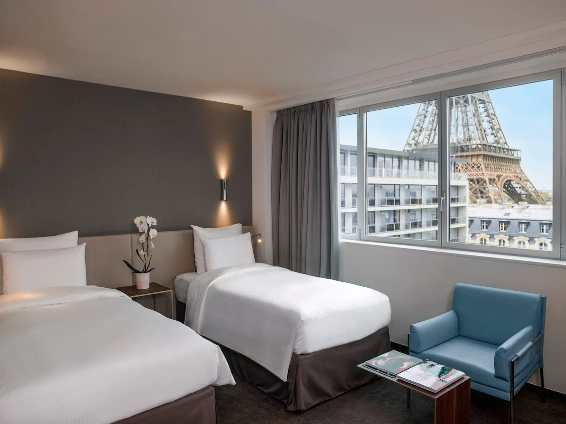 Pullman Paris Tour Eiffel — rooms and atmosphere