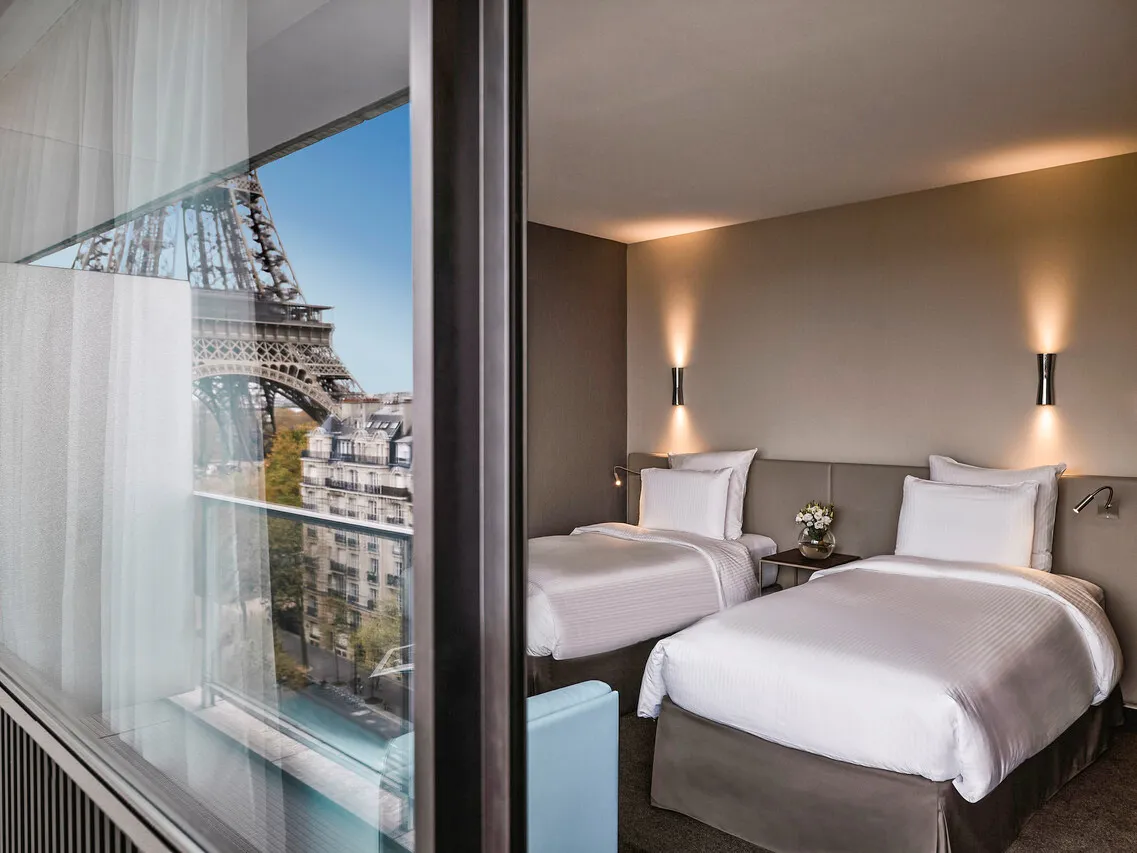 Pullman Paris Tour Eiffel — rooms and atmosphere