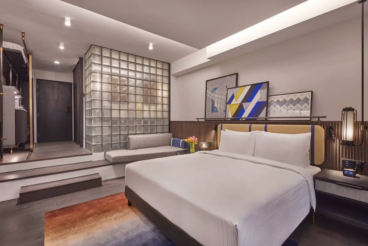 Pullman Singapore Orchard — rooms and atmosphere