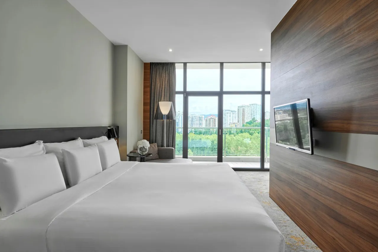 Pullman Sochi Centre — ภาพห้องพักและบรรยากาศ