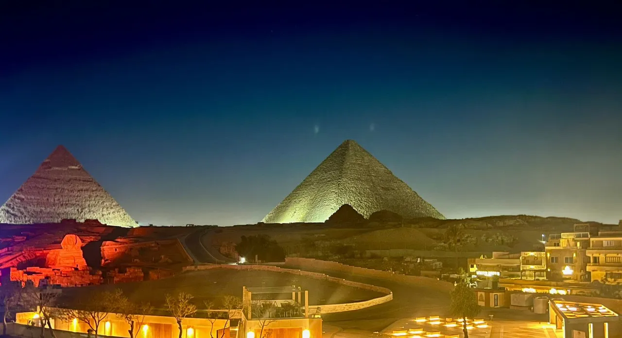 Pyramids View Inn — rooms and atmosphere