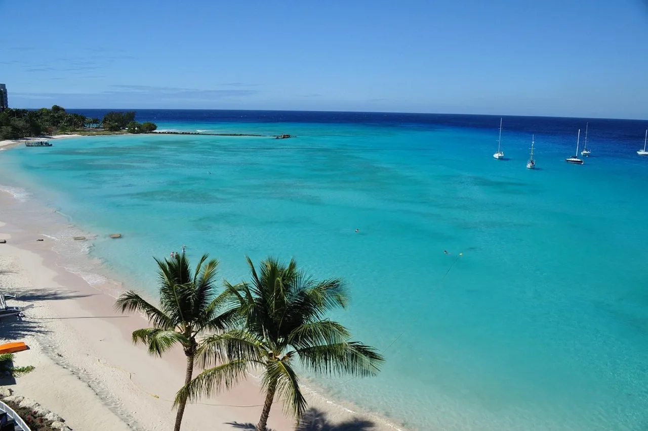 Radisson Aquatica Resort Barbados — rooms and atmosphere