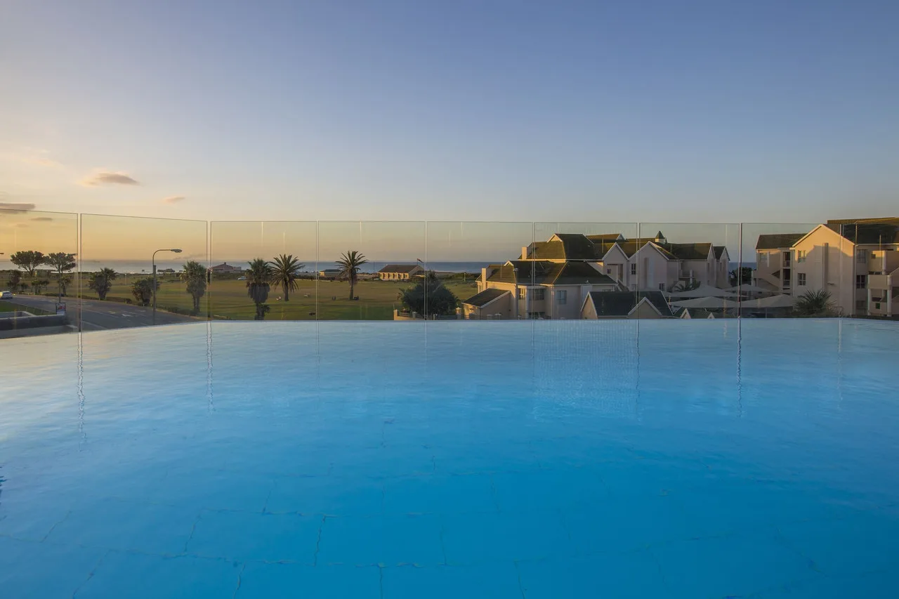 Radisson Blu Hotel, Port Elizabeth — ภาพห้องพักและบรรยากาศ
