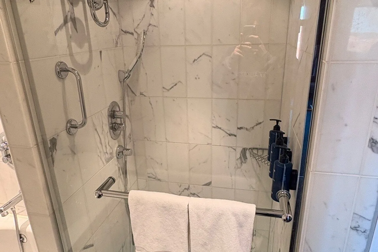 Radisson Blu Scandinavia Hotel, Aarhus — ภาพห้องพักและบรรยากาศ