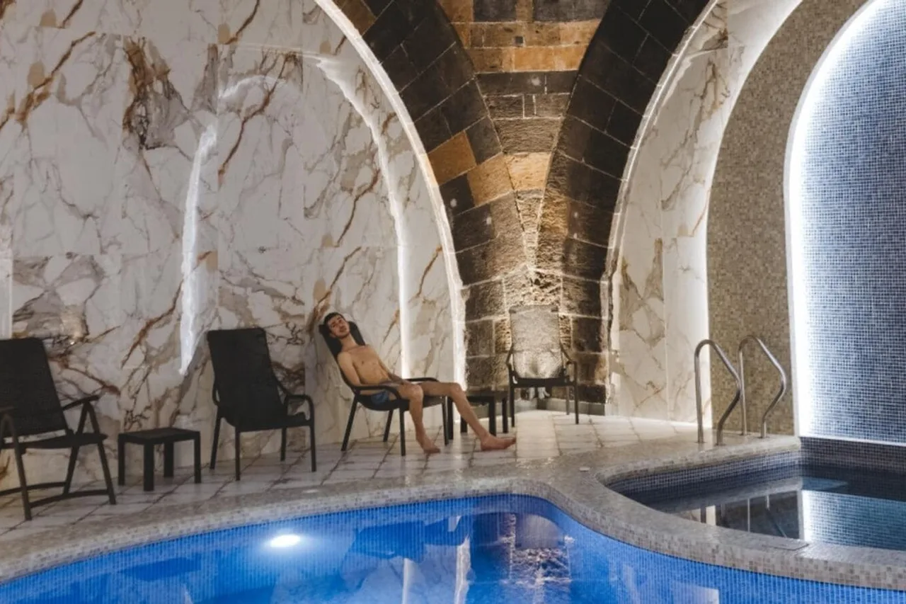 Radisson Hotel & Spa Gyumri — ภาพห้องพักและบรรยากาศ