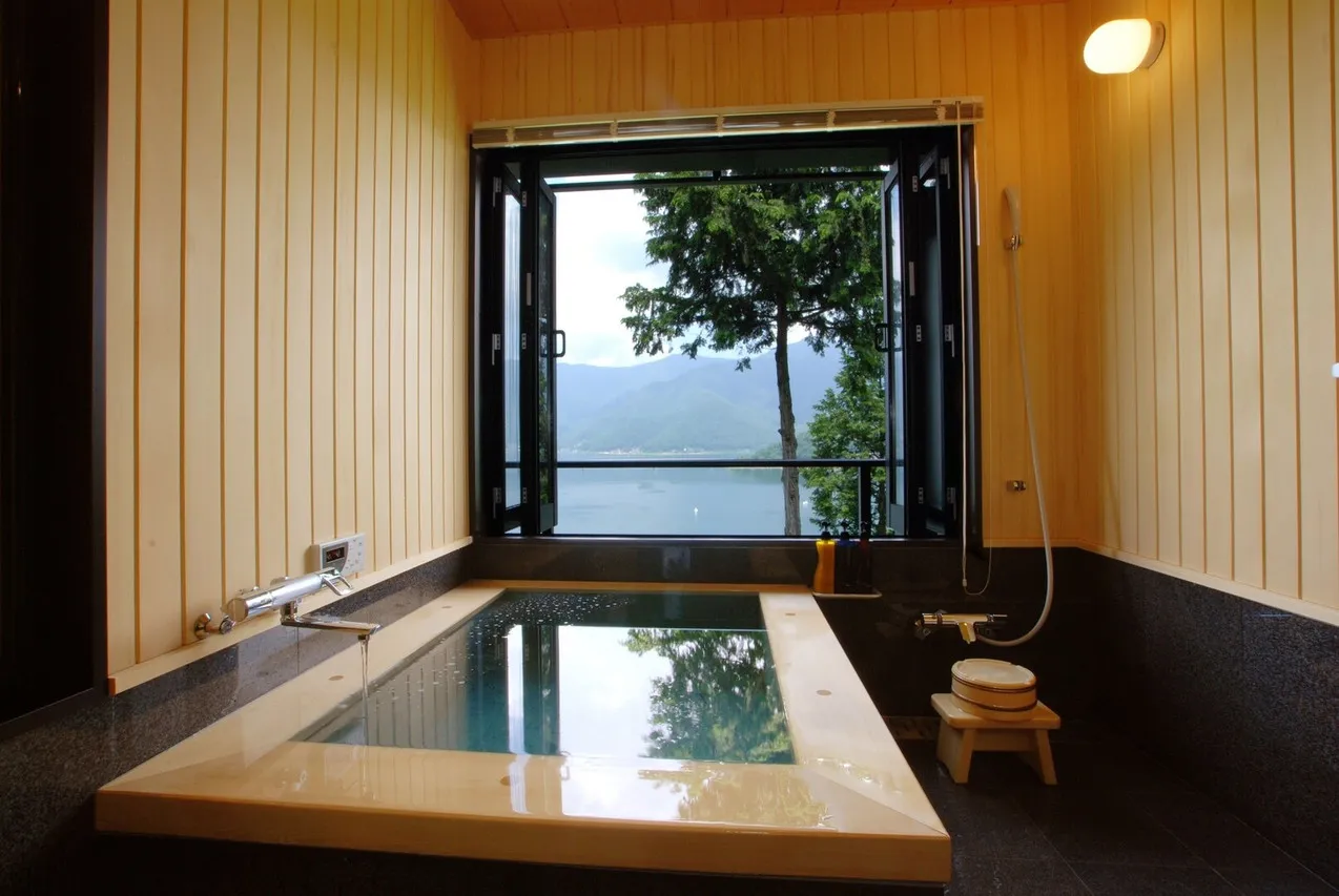 Rakuyu — rooms and atmosphere