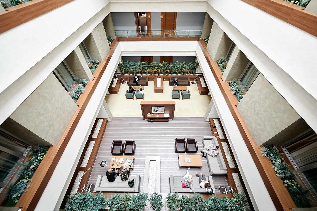 Ramada by Wyndham Podgorica — rooms and atmosphere