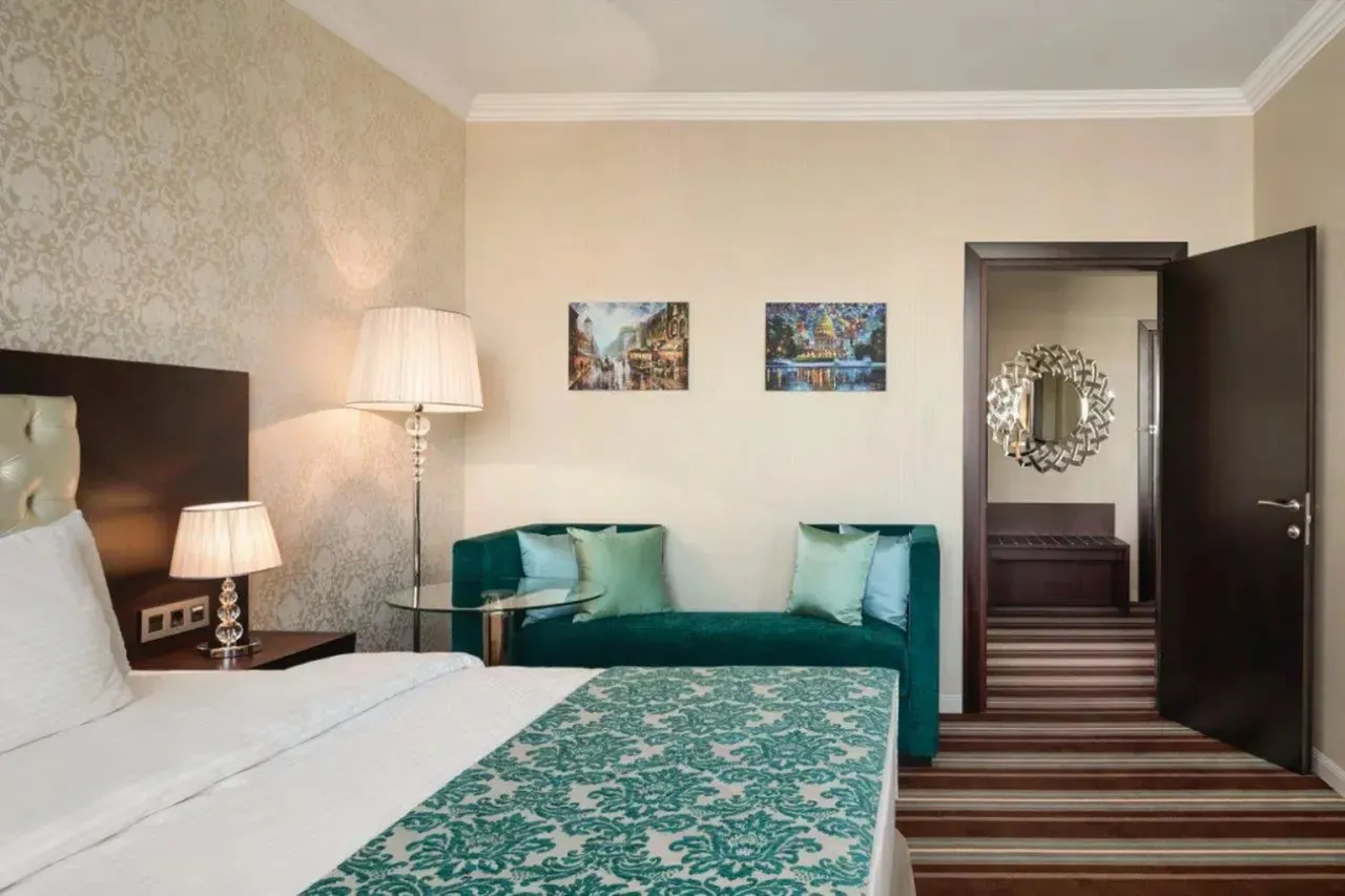 Ramada by Wyndham Kazan City Centre — ภาพห้องพักและบรรยากาศ