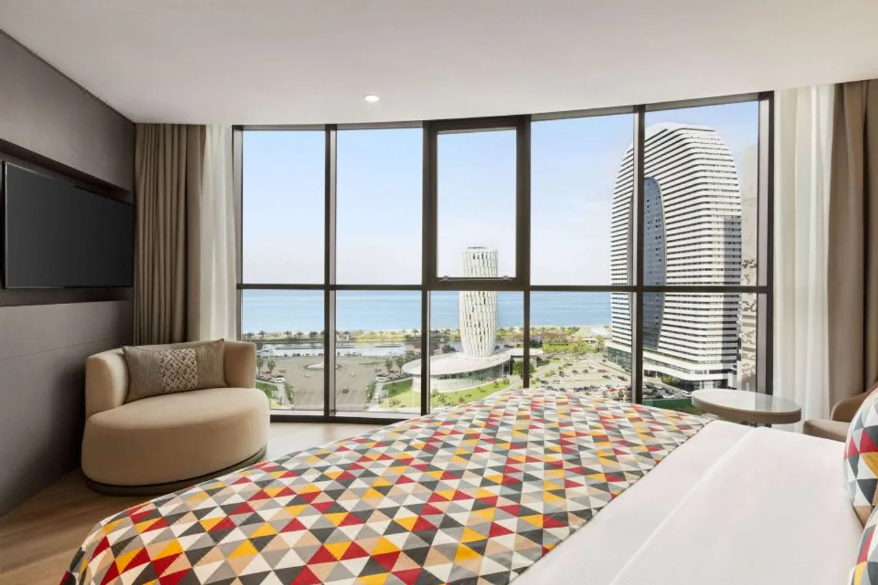 Ramada Plaza by Wyndham Batumi — rooms and atmosphere