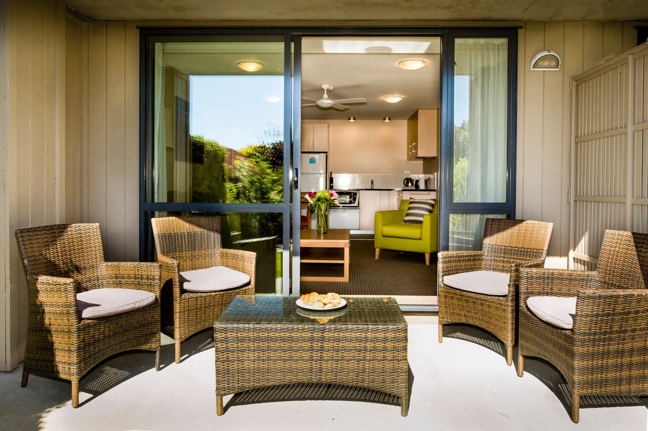 Ramada Resort by Wyndham Wanaka — rooms and atmosphere