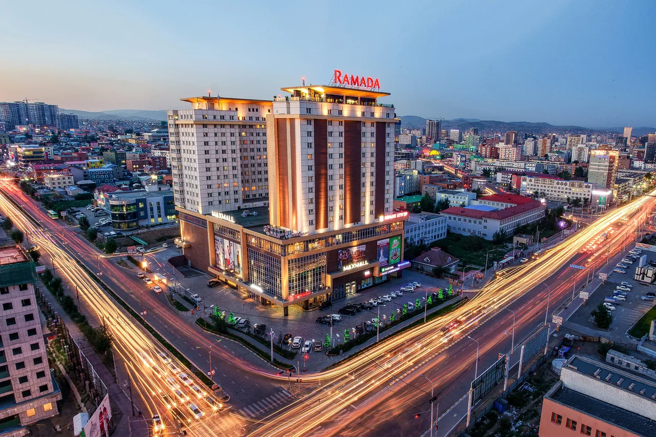 Ramada by Wyndham Ulaanbaatar Citycenter — rooms and atmosphere