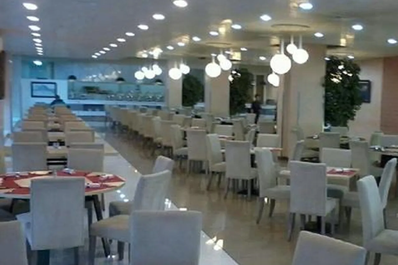 Ramada by Wyndham Ulaanbaatar Citycenter — rooms and atmosphere