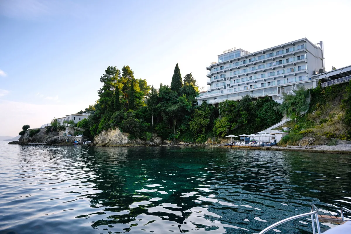 Ray Hotel Corfu — ภาพห้องพักและบรรยากาศ