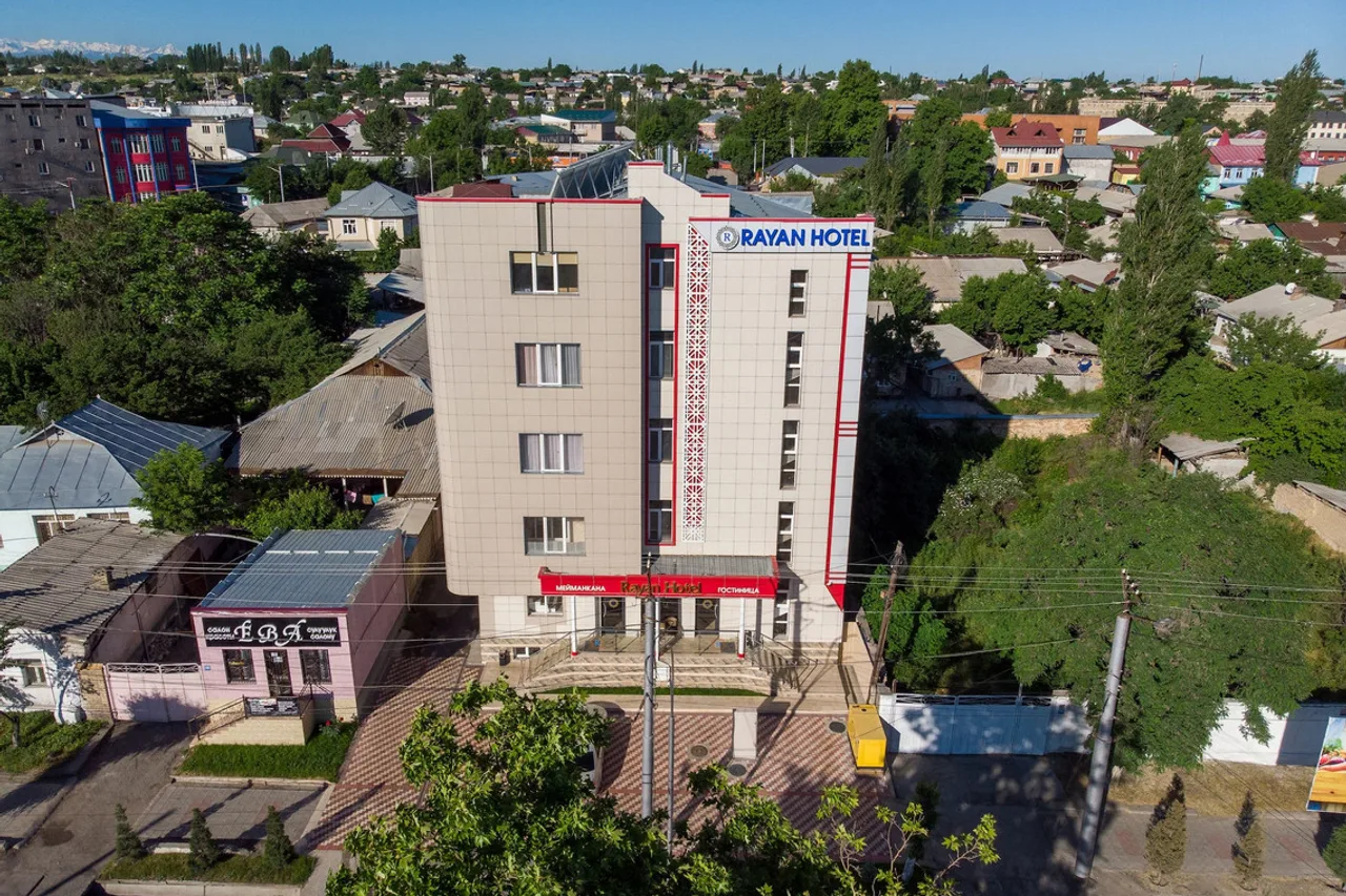 Rayan Hotel