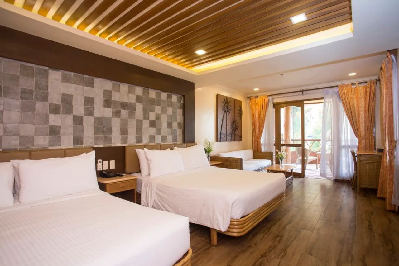 Red Coconut Beach Hotel Boracay — rooms and atmosphere
