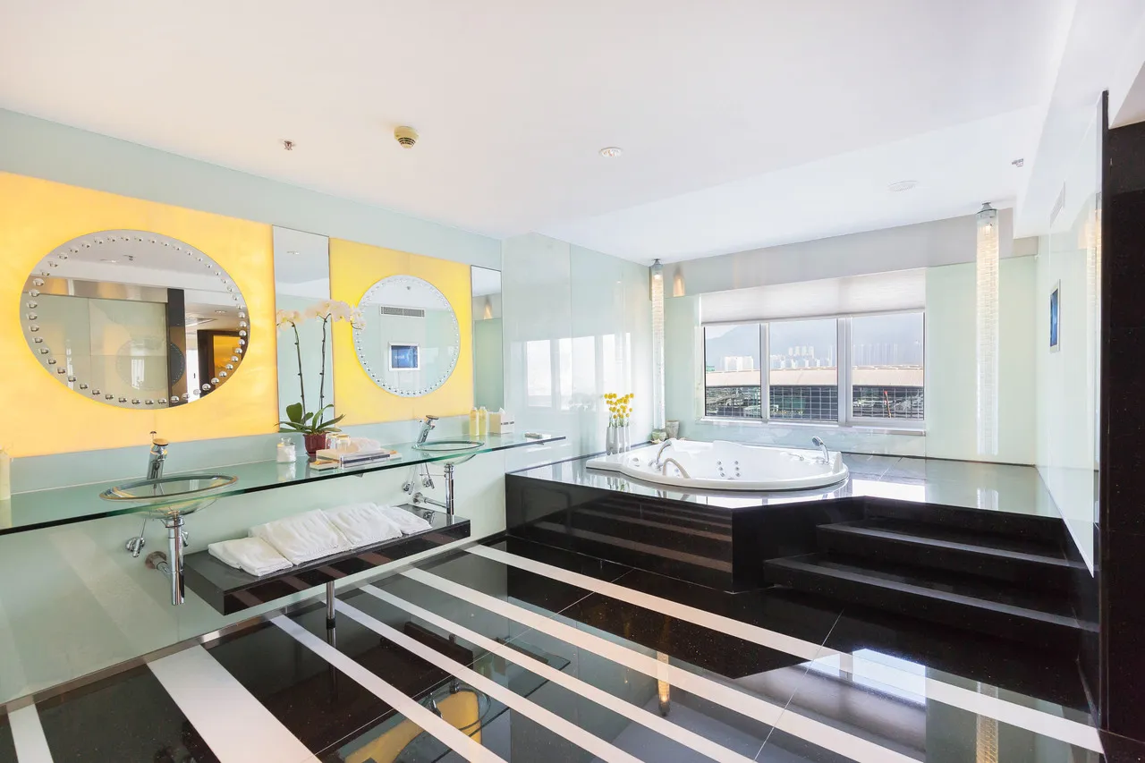 Regal Airport Hotel — rooms and atmosphere