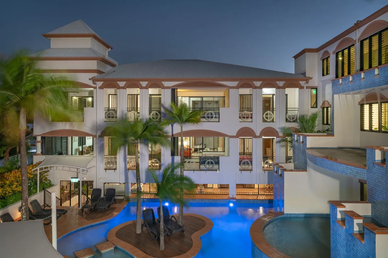 Regal Port Douglas — rooms and atmosphere