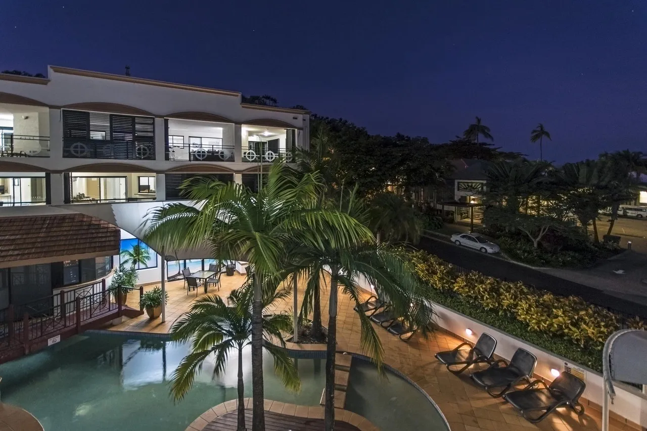 Regal Port Douglas — rooms and atmosphere