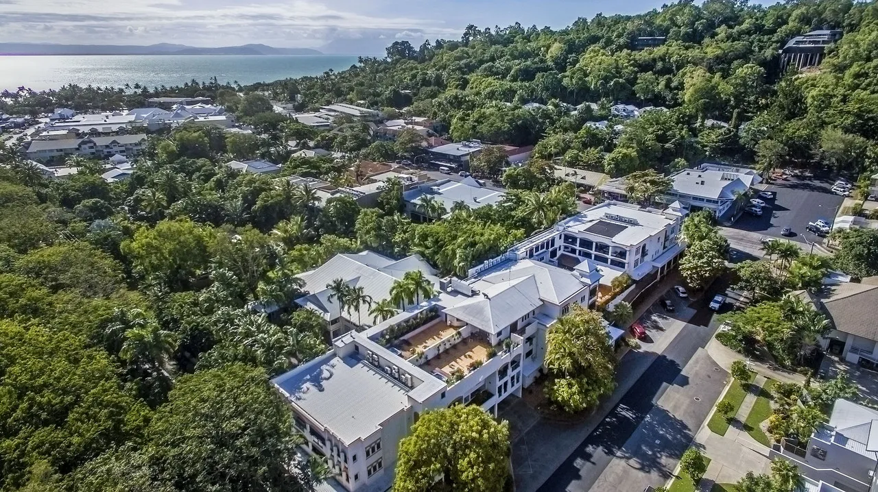 Regal Port Douglas — rooms and atmosphere