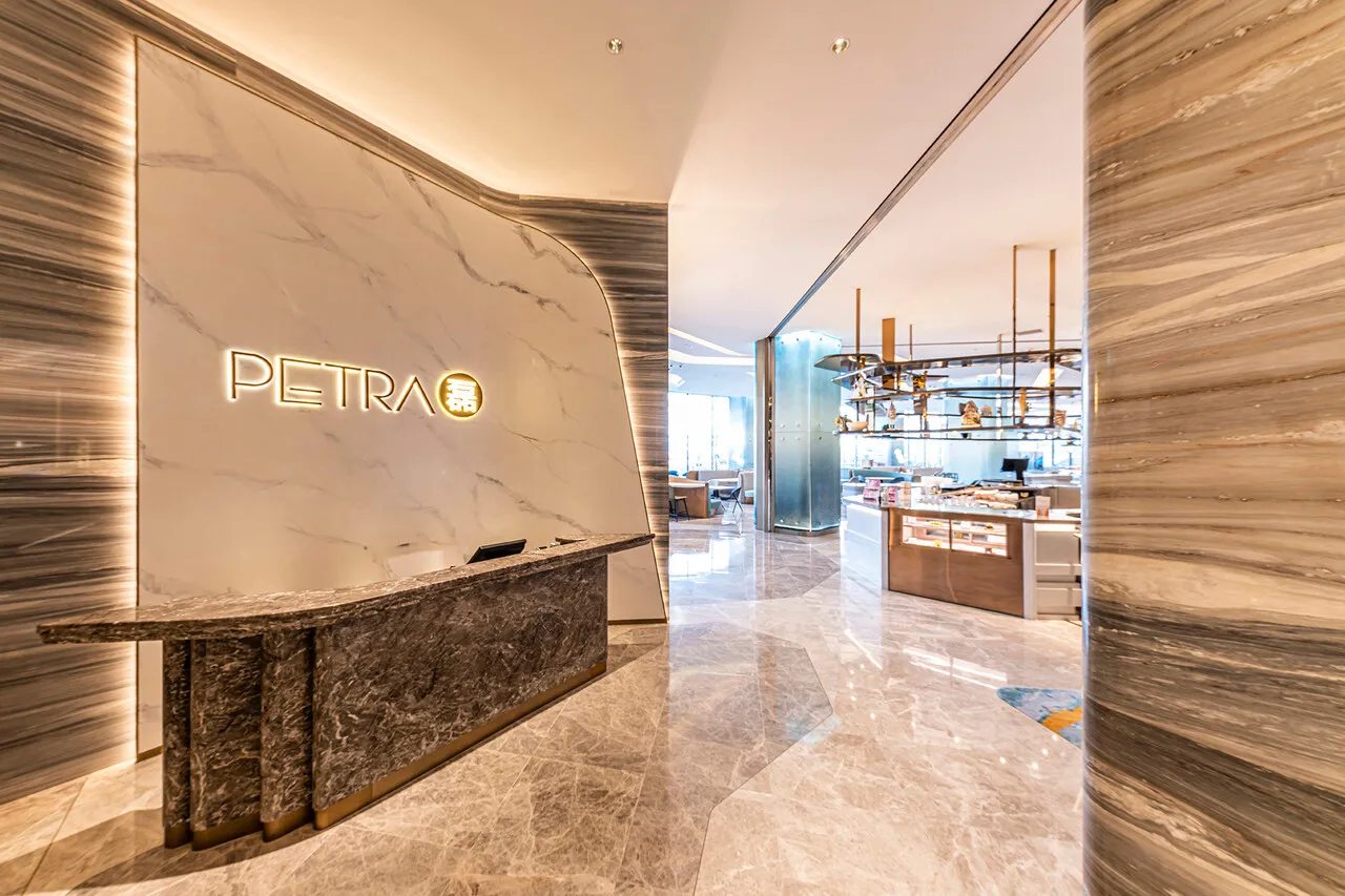 Regala Skycity Hotel — rooms and atmosphere