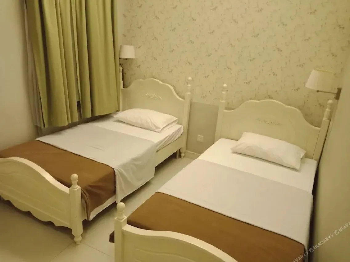 Reggae Mansion Hostel Kuala Lumpur — rooms and atmosphere