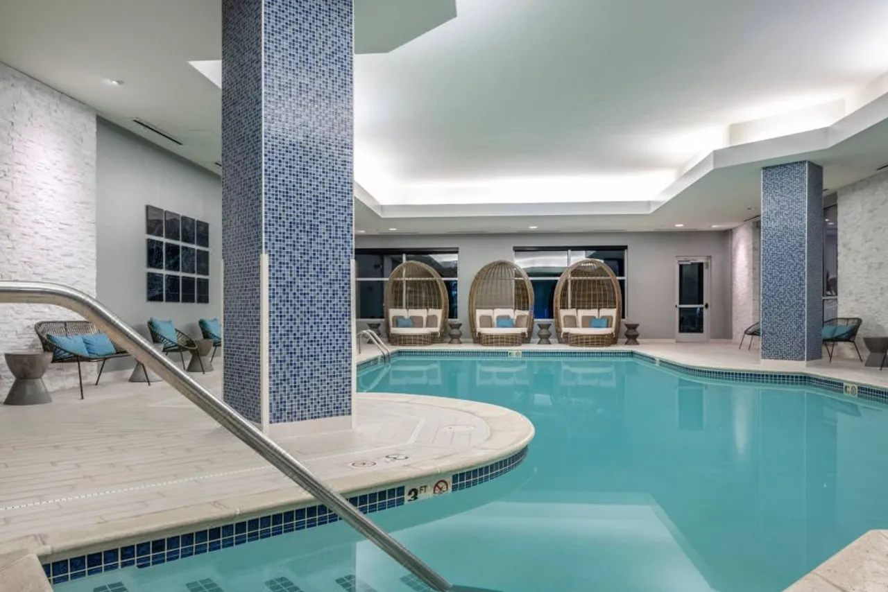 Renaissance Boston Patriot Place Hotel — rooms and atmosphere