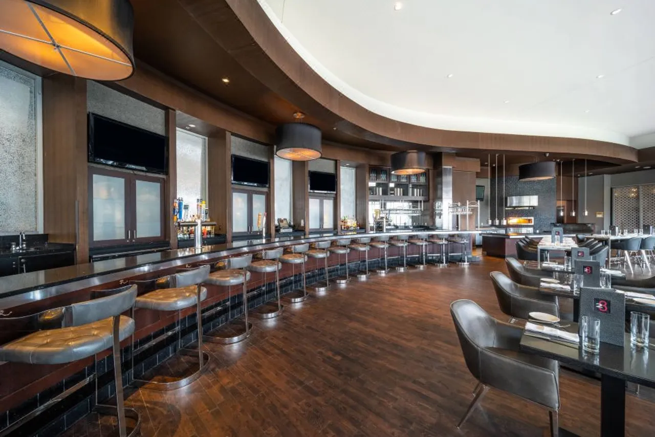Renaissance Boston Patriot Place Hotel — rooms and atmosphere