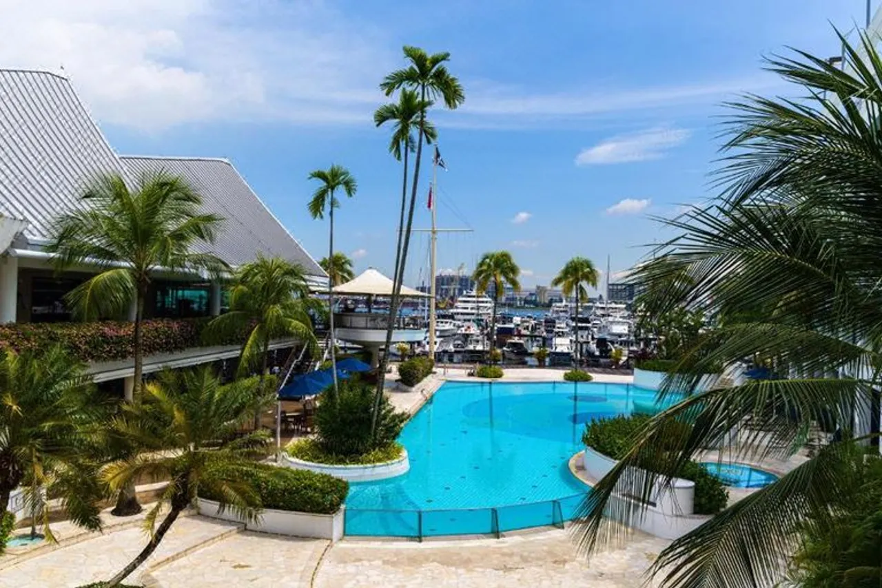 Republic of Singapore Yacht Club — rooms and atmosphere