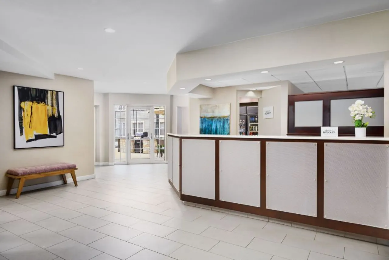Residence Inn Boston Foxborough — rooms and atmosphere
