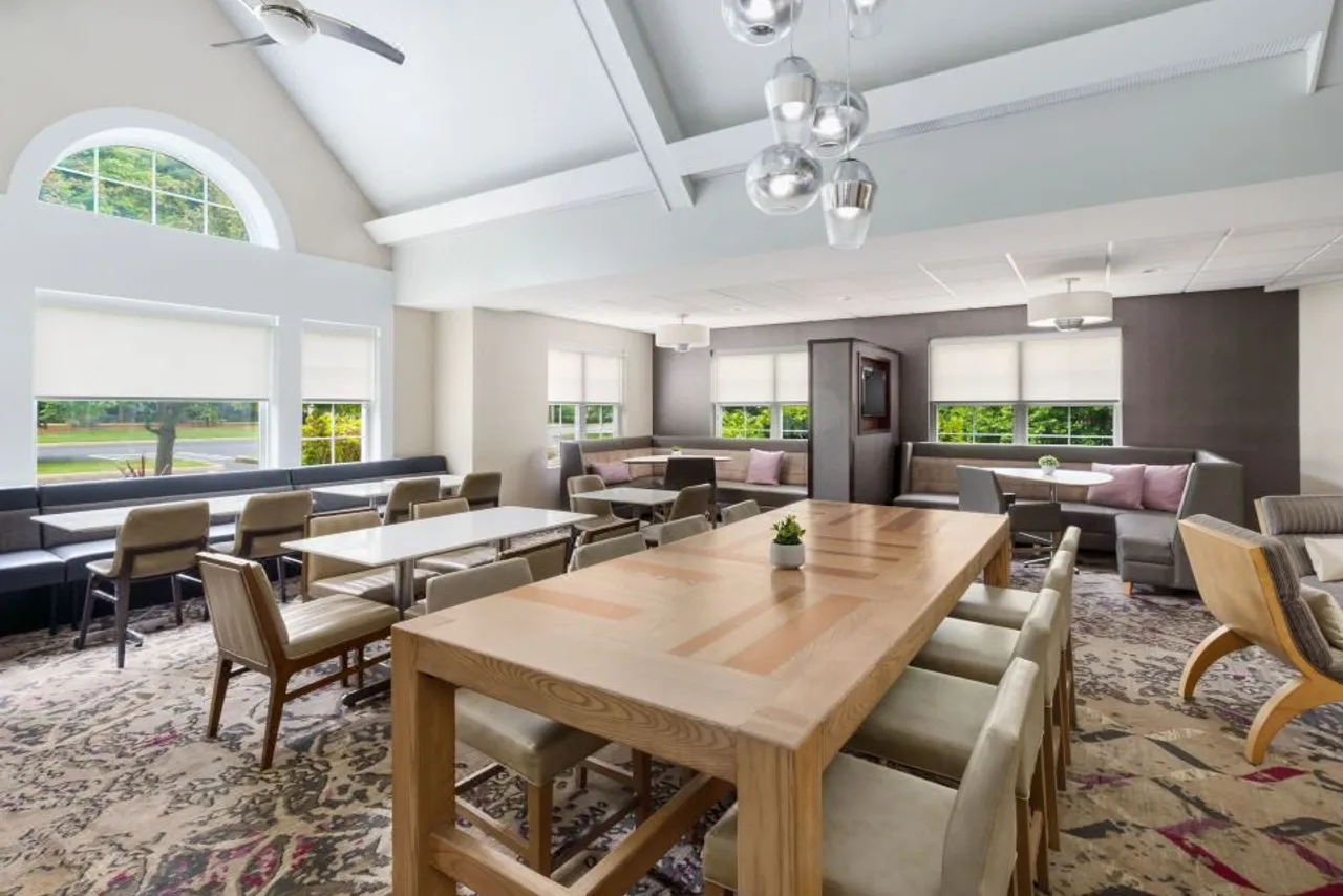 Residence Inn Boston Foxborough — rooms and atmosphere