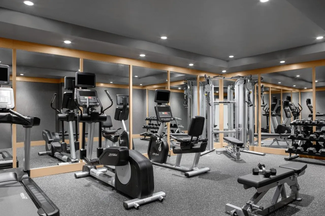 Residence Inn by Marriott Miami Aventura Mall — rooms and atmosphere