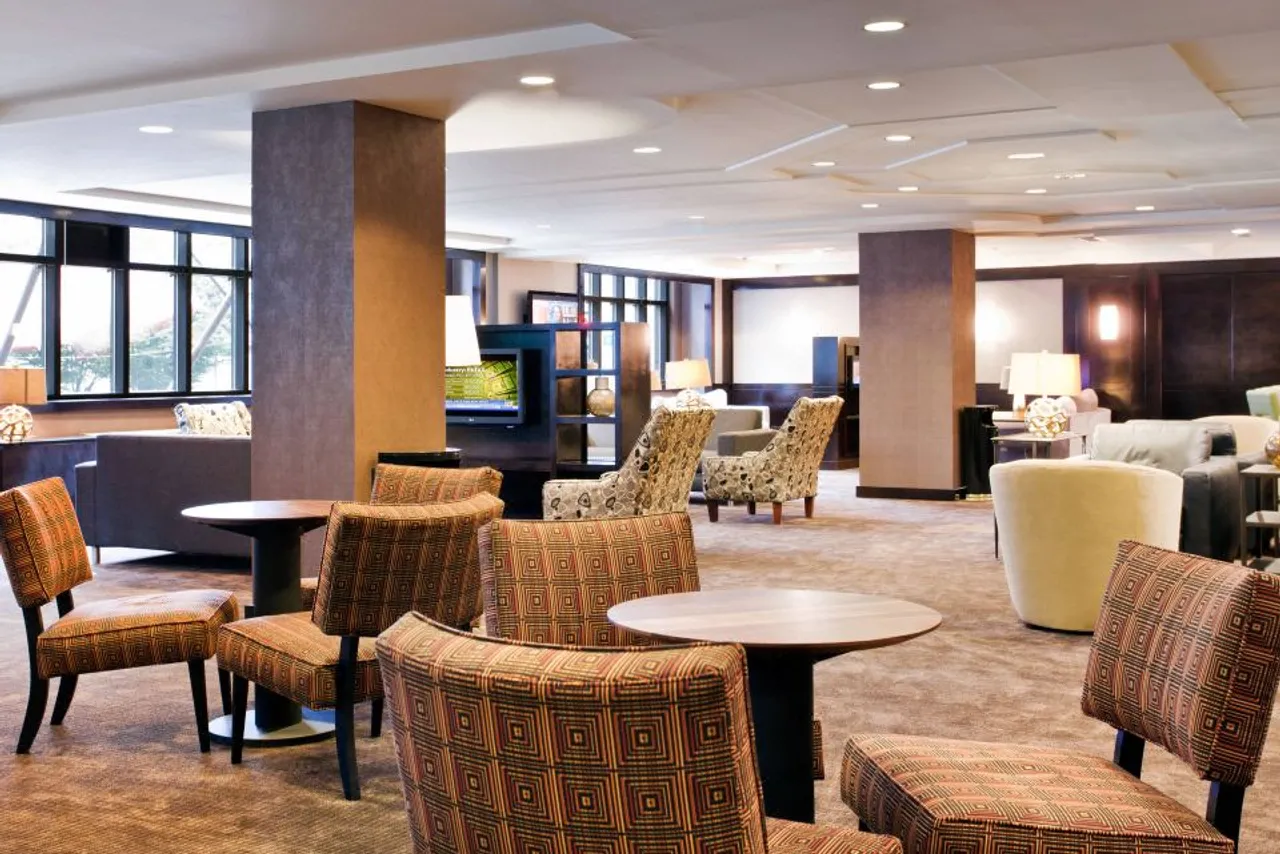 Residence Inn by Marriott Philadelphia Center City — rooms and atmosphere