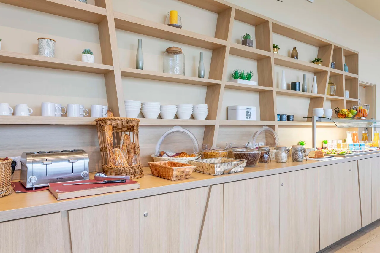 Residhome Marseille Saint-Charles — rooms and atmosphere